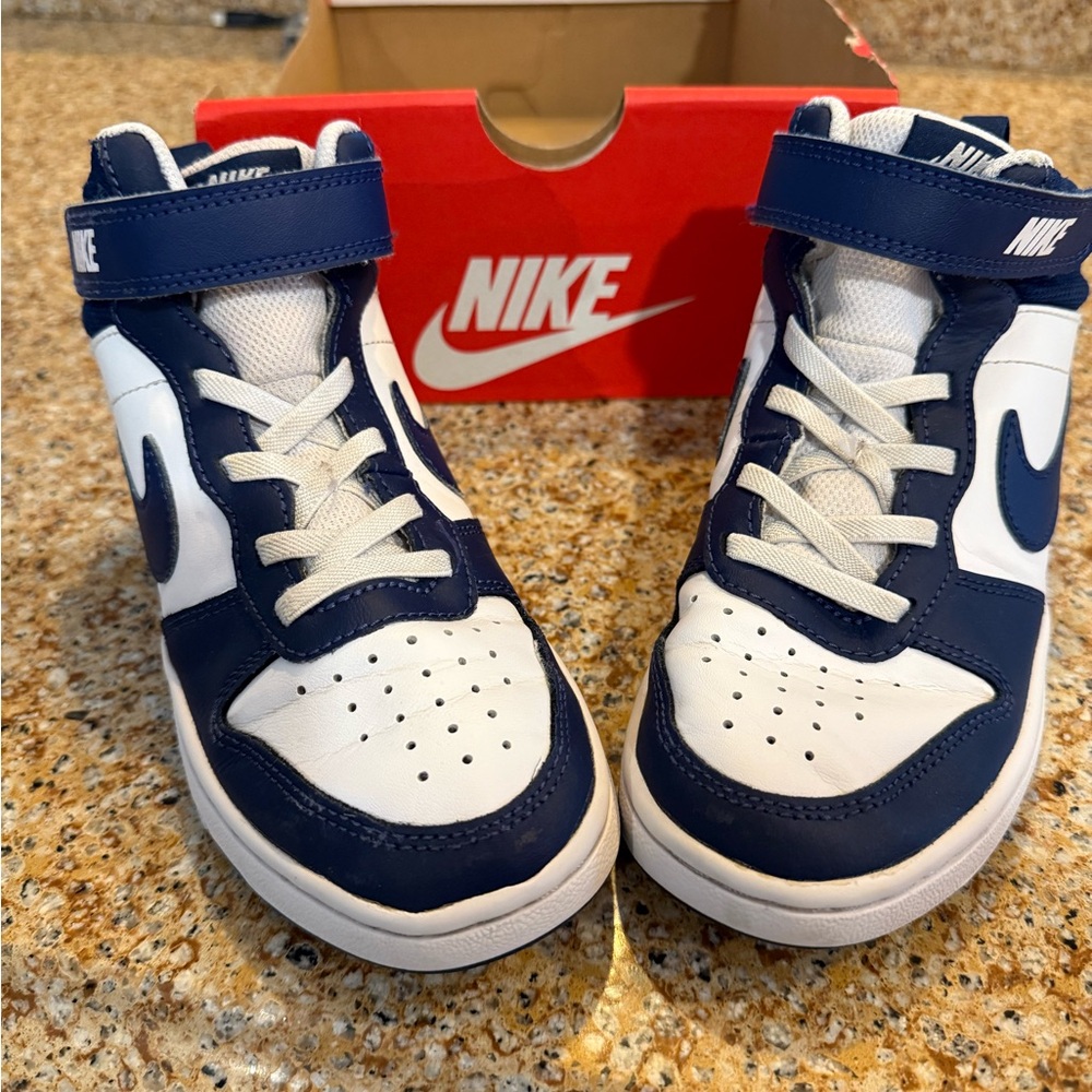 Nike boys court borough size 13 high top sneakers